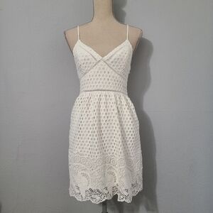 Abercrombie & Fitch Lined Strappy White Crochet Dress Size Small‎